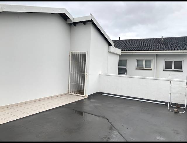 3 BEDROOM APARTMENT BLOCK RENTED IN UMGENI PARK